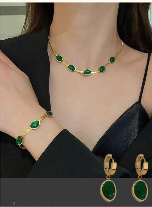Oval Green Crystal Pendant Necklace Set With Bracelet - Aureva Select